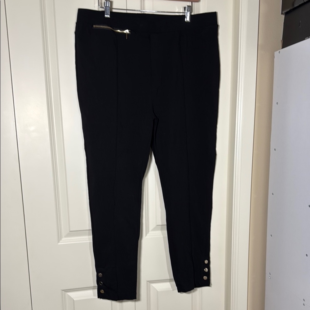 Ellen Tracy Black Ankle Cropped Pants $15 w/$25 purchase